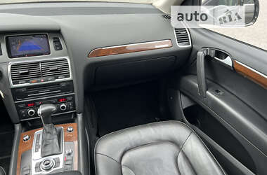 Внедорожник / Кроссовер Audi Q7 2012 в 