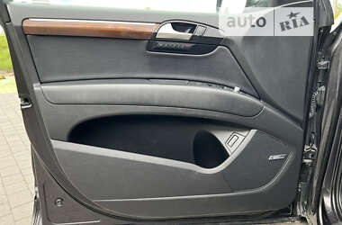 Внедорожник / Кроссовер Audi Q7 2012 в 