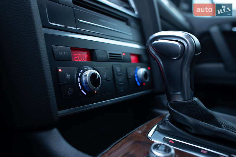 Внедорожник / Кроссовер Audi Q7 2014 в Киеве