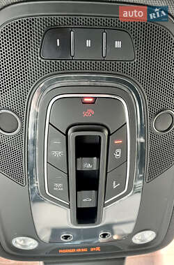 Внедорожник / Кроссовер Audi Q7 2017 в 