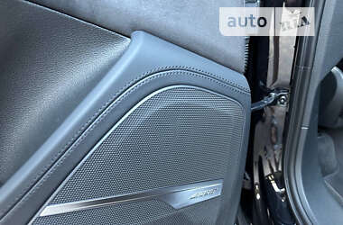 Внедорожник / Кроссовер Audi Q7 2017 в 