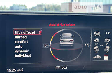 Позашляховик / Кросовер Audi Q7 2016 в 