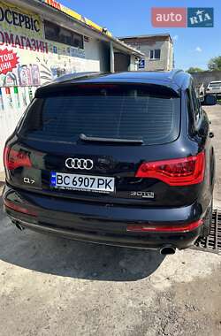 Внедорожник / Кроссовер Audi Q7 2010 в 