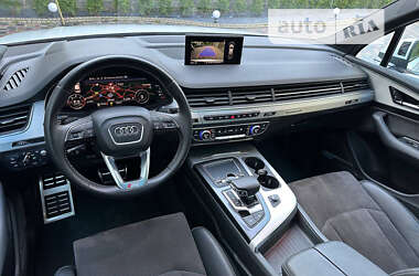 Позашляховик / Кросовер Audi Q7 2017 в 