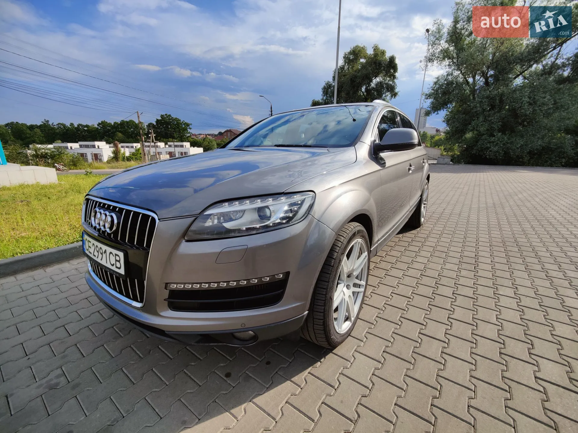2010 Audi Q7 - мініатюра 3