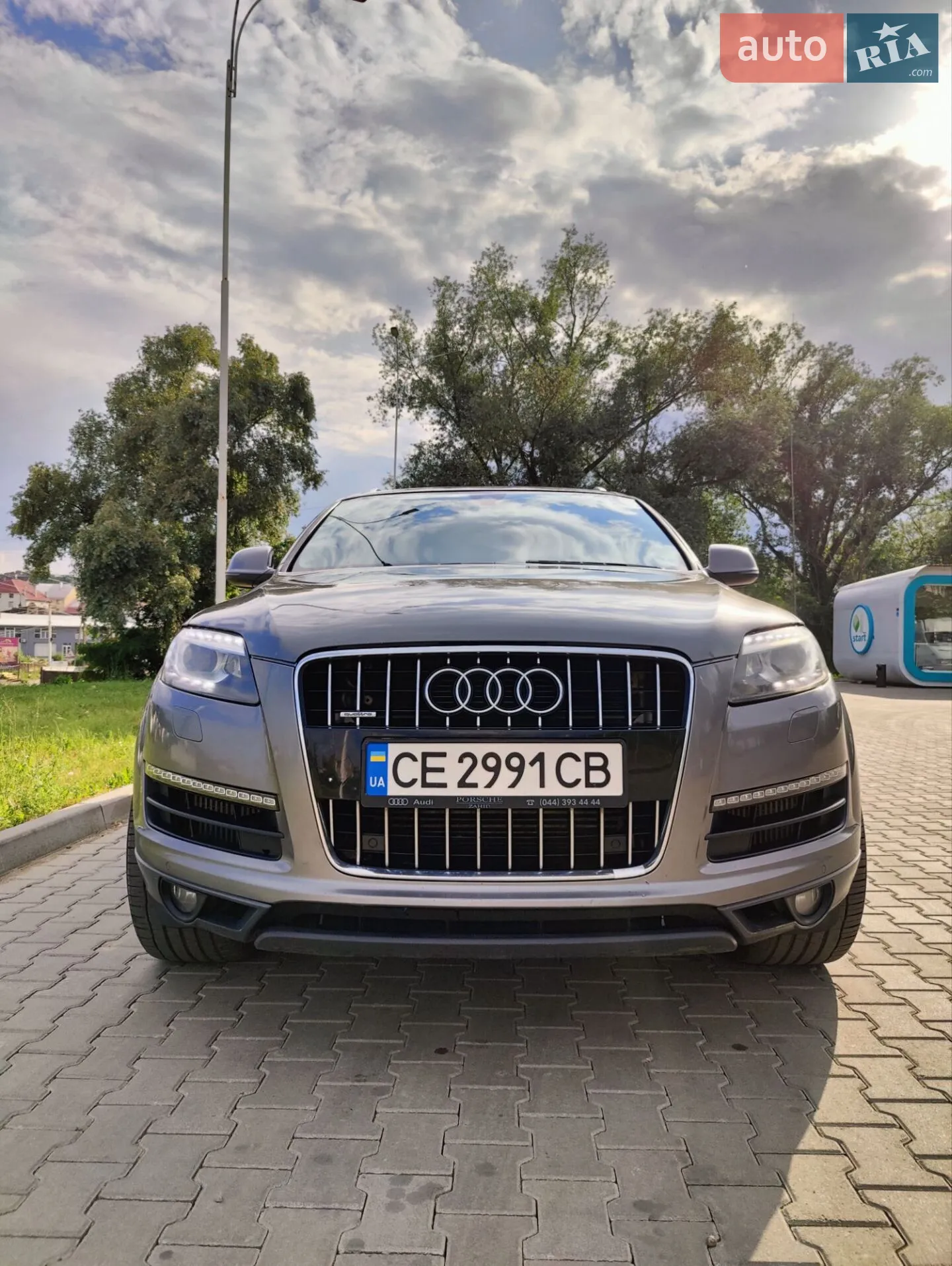 2010 Audi Q7 - мініатюра 2