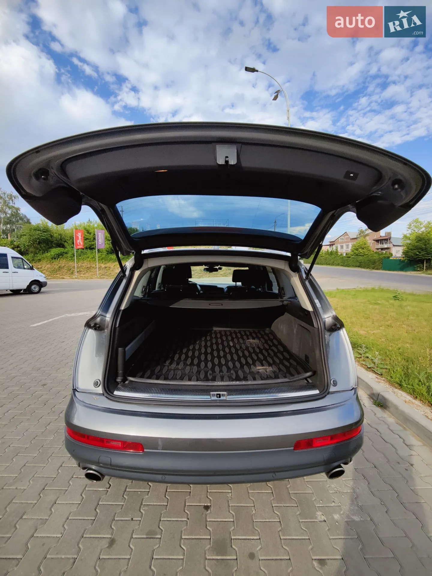 2010 Audi Q7 - мініатюра 21