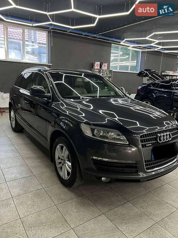 Внедорожник / Кроссовер Audi Q7 2008 в Николаеве