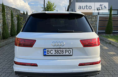 Внедорожник / Кроссовер Audi Q7 2017 в 