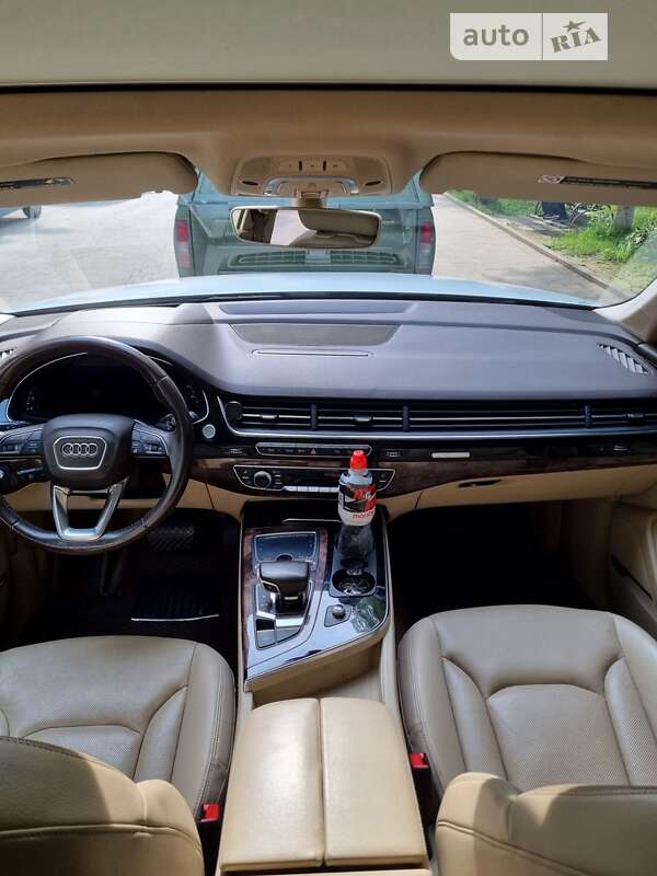 Позашляховик / Кросовер Audi Q7 2016 в Львові фото 5 Позашляховик / Кросовер Audi Q7 2016 в Львові
