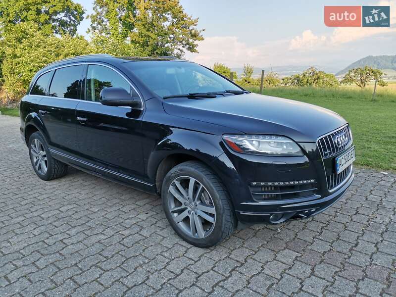 Внедорожник / Кроссовер Audi Q7 2015 в Киеве