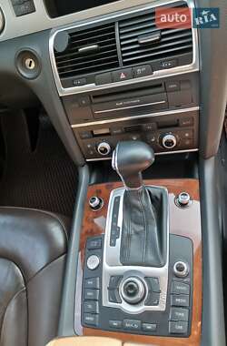 Внедорожник / Кроссовер Audi Q7 2015 в 