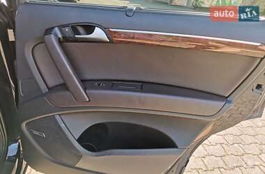 Внедорожник / Кроссовер Audi Q7 2015 в 