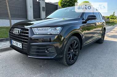 Позашляховик / Кросовер Audi Q7 2017 в Кривому Розі