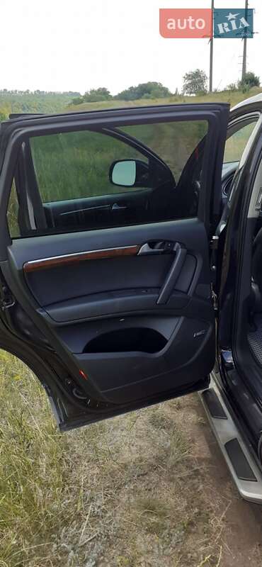 Внедорожник / Кроссовер Audi Q7 2011 в Гайвороне