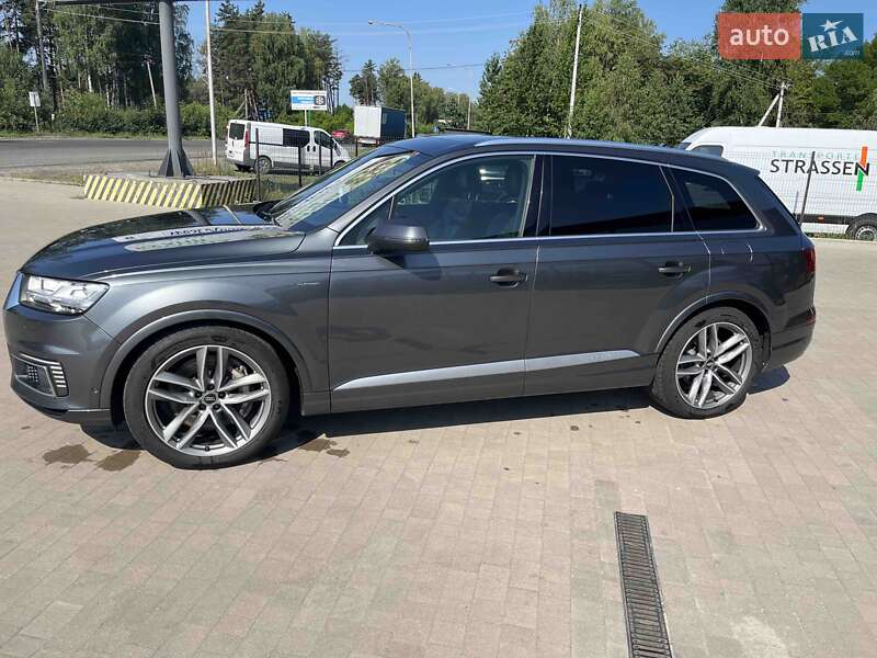 Внедорожник / Кроссовер Audi Q7 2016 в Ковеле