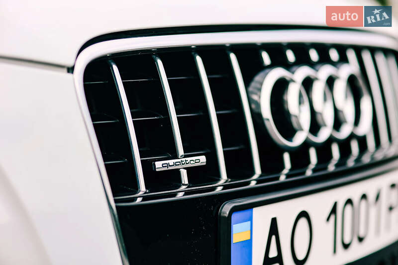 Внедорожник / Кроссовер Audi Q7 2012 в Мукачево