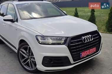 Внедорожник / Кроссовер Audi Q7 2016 в Черновцах