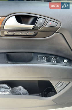 Внедорожник / Кроссовер Audi Q7 2015 в 