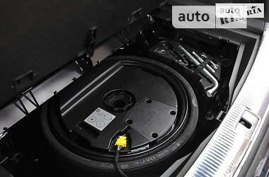 Позашляховик / Кросовер Audi Q7 2008 в 