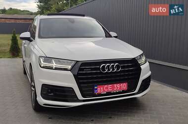 Внедорожник / Кроссовер Audi Q7 2016 в Черновцах