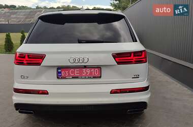 Внедорожник / Кроссовер Audi Q7 2016 в Черновцах