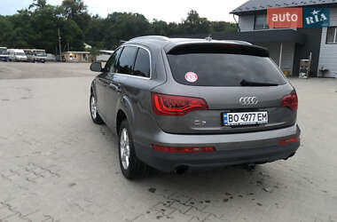 Внедорожник / Кроссовер Audi Q7 2012 в 