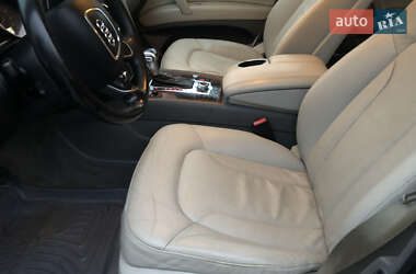 Внедорожник / Кроссовер Audi Q7 2012 в 