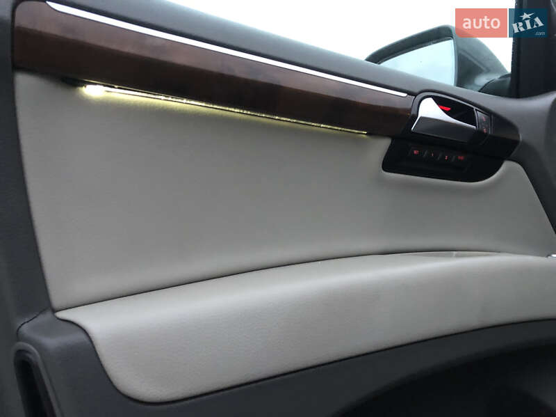 Внедорожник / Кроссовер Audi Q7 2012 в Бучаче