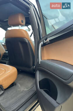 Внедорожник / Кроссовер Audi Q7 2010 в Черновцах