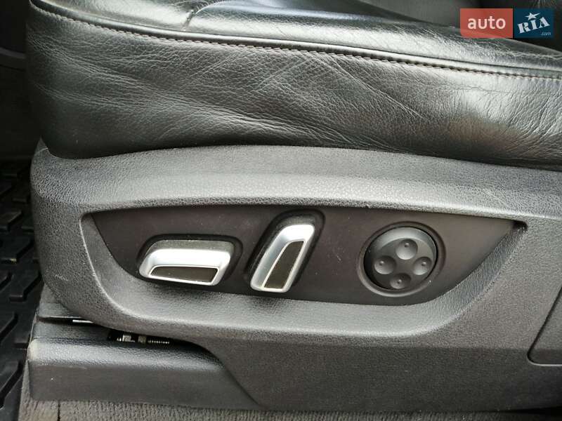 Внедорожник / Кроссовер Audi Q7 2015 в Полтаве