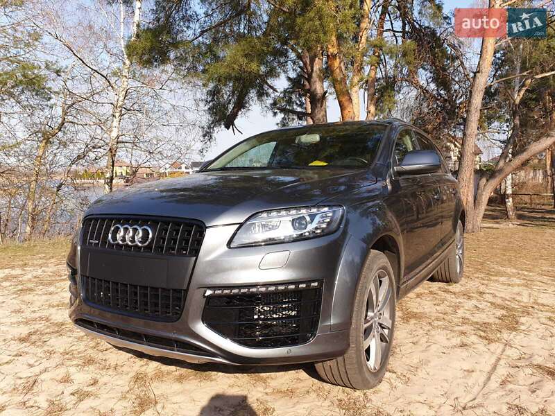 Внедорожник / Кроссовер Audi Q7 2015 в Киеве