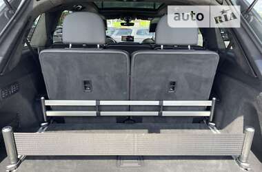 Позашляховик / Кросовер Audi Q7 2015 в 