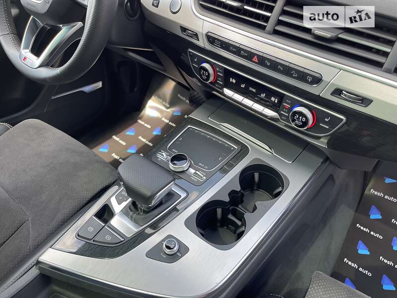 Внедорожник / Кроссовер Audi Q7 2015 в Ровно фото 42 Внедорожник / Кроссовер Audi Q7 2015 в Ровно