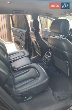 Внедорожник / Кроссовер Audi Q7 2010 в 