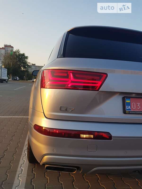Внедорожник / Кроссовер Audi Q7 2018 в Киеве фото 8 Внедорожник / Кроссовер Audi Q7 2018 в Киеве