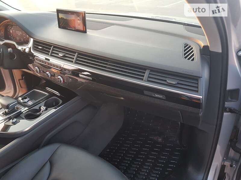 Внедорожник / Кроссовер Audi Q7 2018 в Киеве фото 24 Внедорожник / Кроссовер Audi Q7 2018 в Киеве