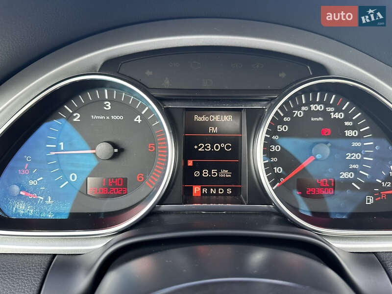 Внедорожник / Кроссовер Audi Q7 2006 в Черновцах