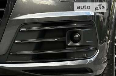 Внедорожник / Кроссовер Audi Q7 2016 в 