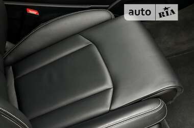 Внедорожник / Кроссовер Audi Q7 2016 в 
