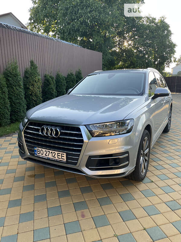 Внедорожник / Кроссовер Audi Q7 2019 в Тернополе