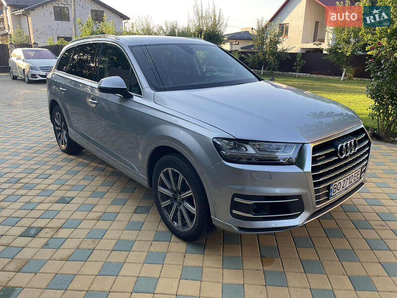 Внедорожник / Кроссовер Audi Q7 2019 в Тернополе