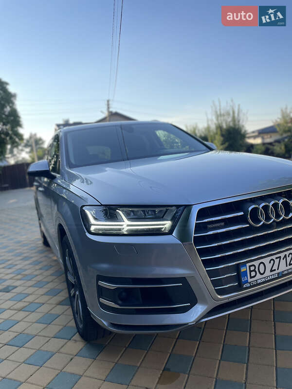 Внедорожник / Кроссовер Audi Q7 2019 в Тернополе