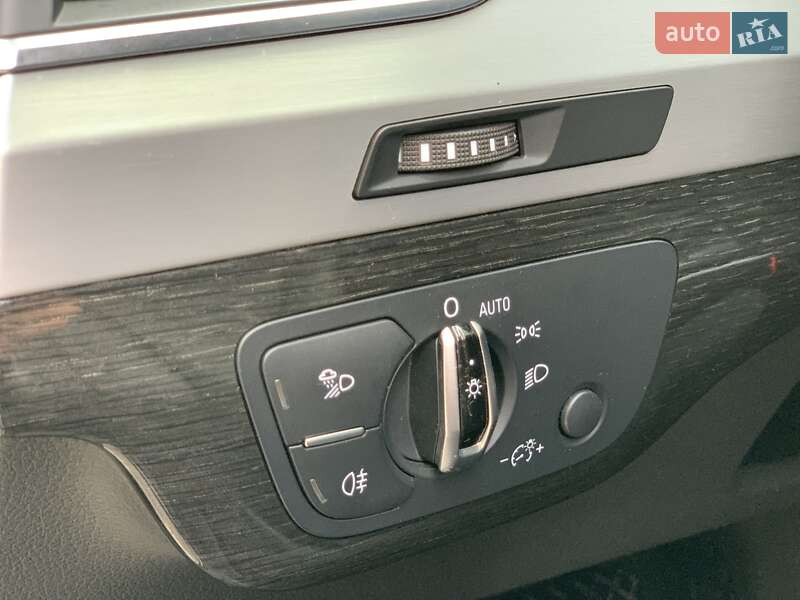 Позашляховик / Кросовер Audi Q7 2015 в Львові