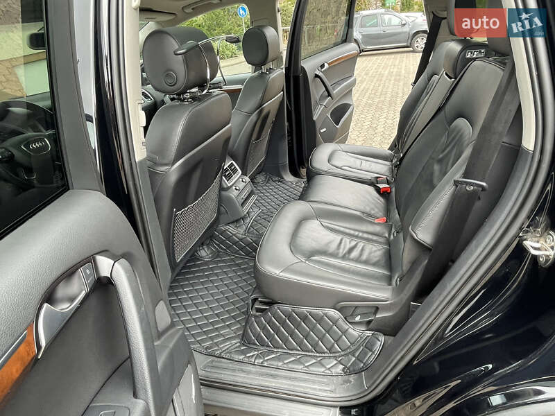 Внедорожник / Кроссовер Audi Q7 2015 в Николаеве