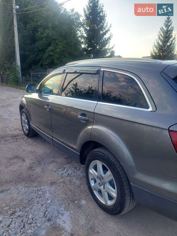 Позашляховик / Кросовер Audi Q7 2011 в Львові