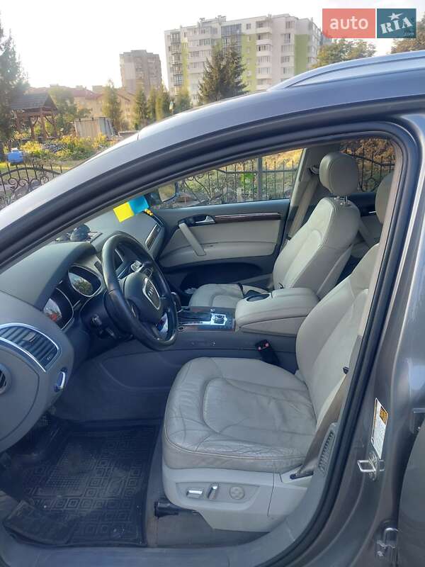Позашляховик / Кросовер Audi Q7 2011 в Львові