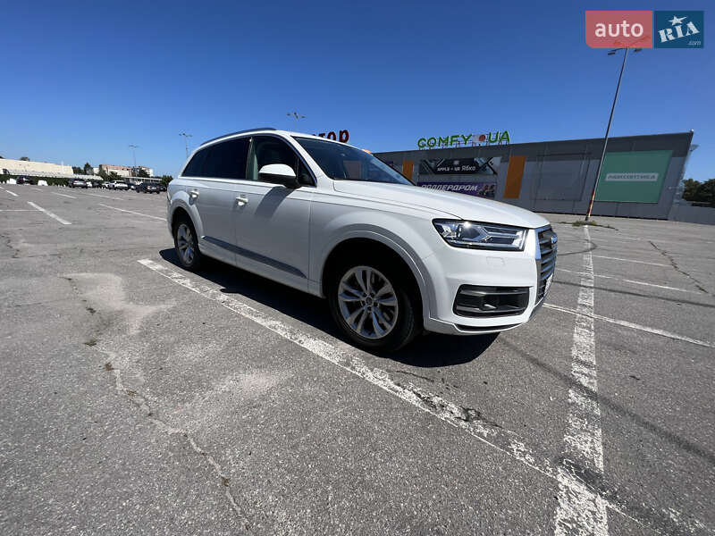 Позашляховик / Кросовер Audi Q7 2018 в Полтаві фото 2 Позашляховик / Кросовер Audi Q7 2018 в Полтаві