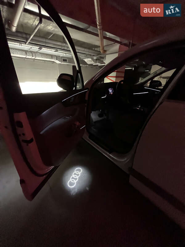 Позашляховик / Кросовер Audi Q7 2018 в Полтаві фото 37 Позашляховик / Кросовер Audi Q7 2018 в Полтаві