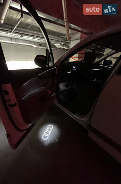 Внедорожник / Кроссовер Audi Q7 2018 в 